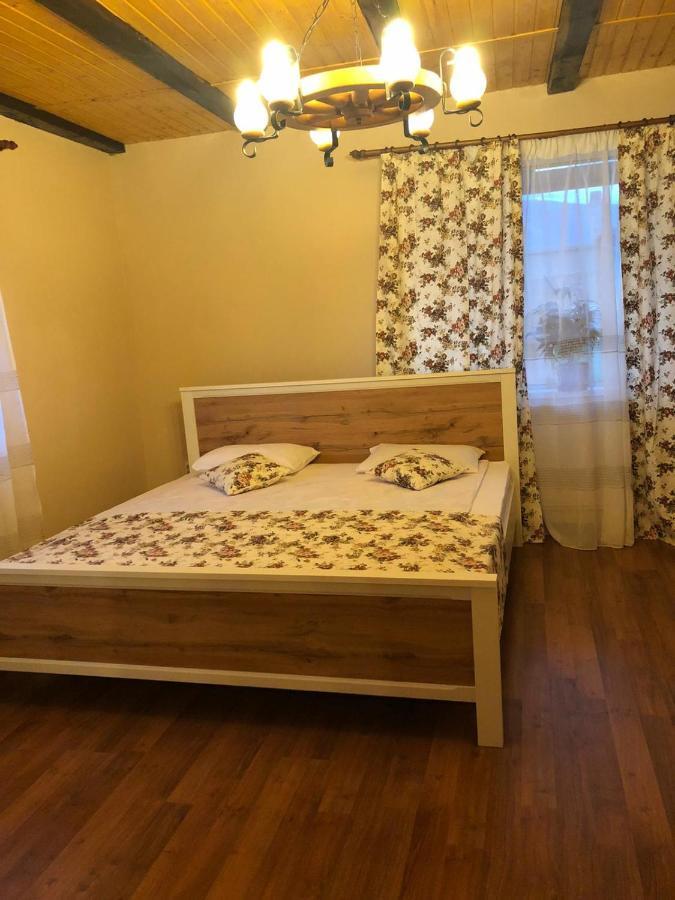 Casa Albert Valea Avrigului Esterno foto