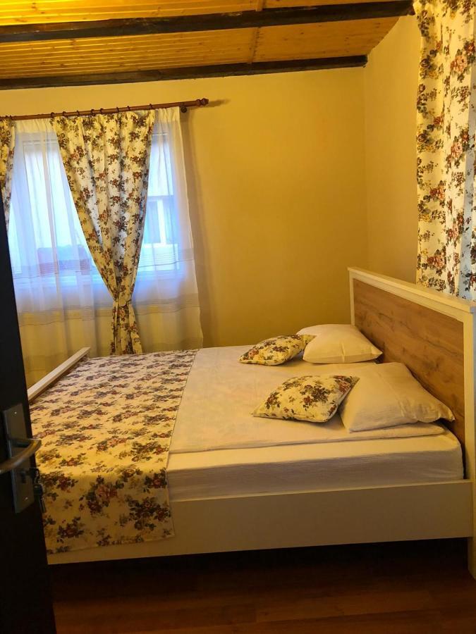 Casa Albert Valea Avrigului Esterno foto